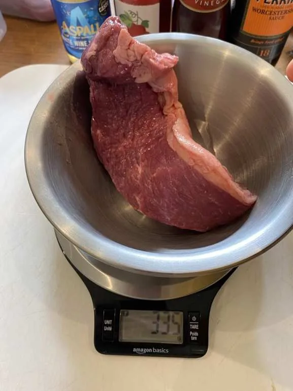 Starting scale photograph for Sample B showing 335 grams